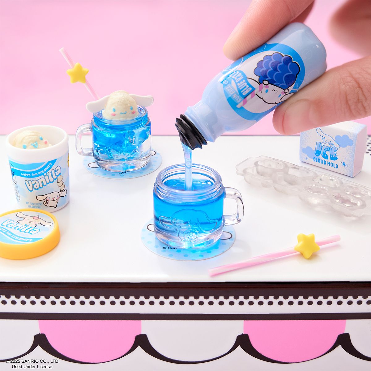Игровой набор Miniverse серии Sanrio S2 – Создай стиль вместе с Хеллоу Китти и друзьями  фото 11