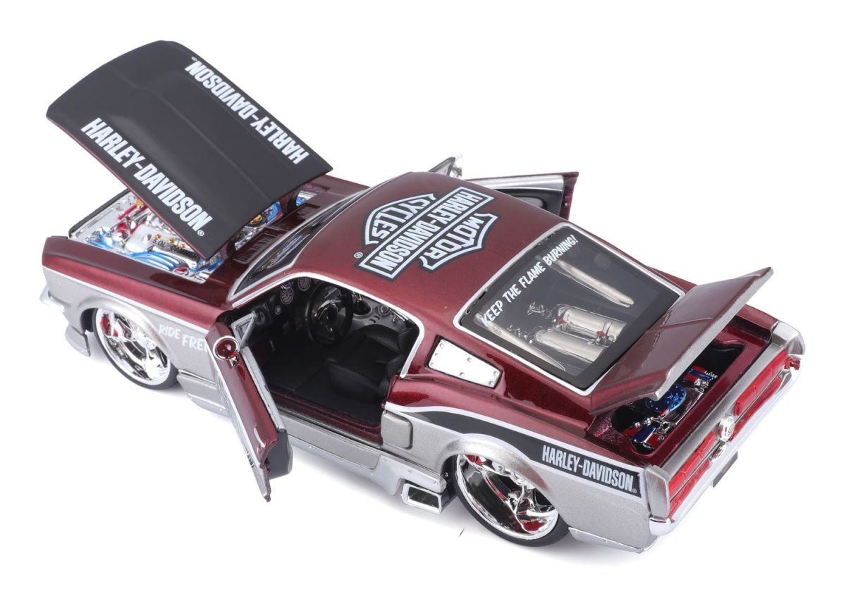 Машинка іграшкова Harley-Davidson 1967 Ford Mustang GT, масштаб 1:24, мет. червоний/срібний  фото 18