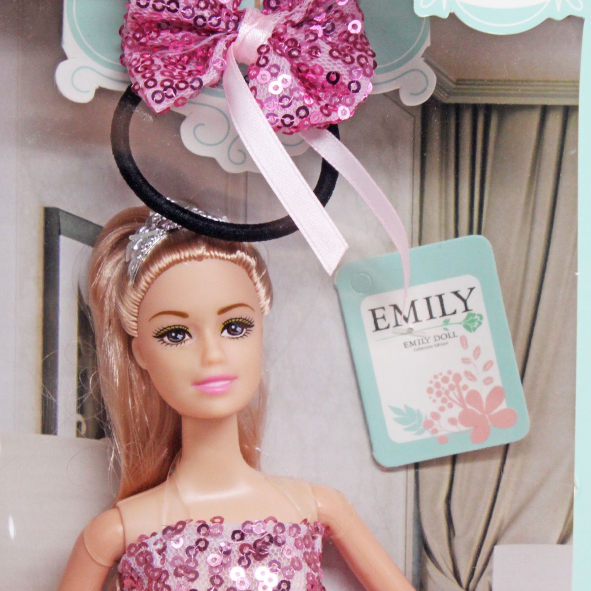 Лялька "Emily" з вбранням для дитини