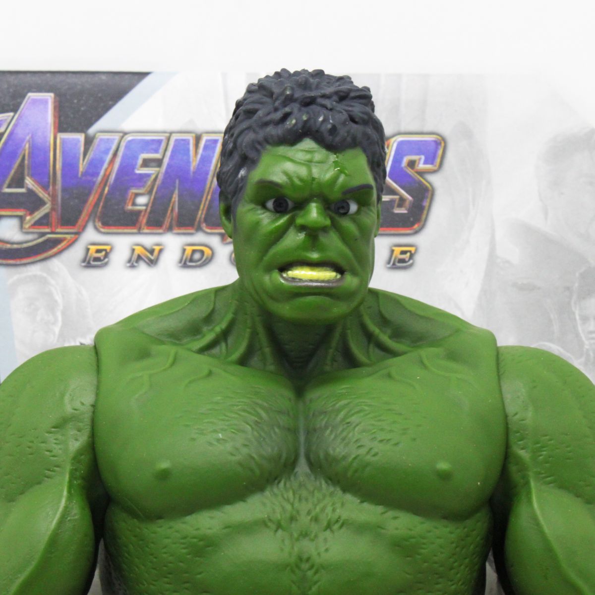 Фигурка пластиковая "Avengers: Халк" (27 см)