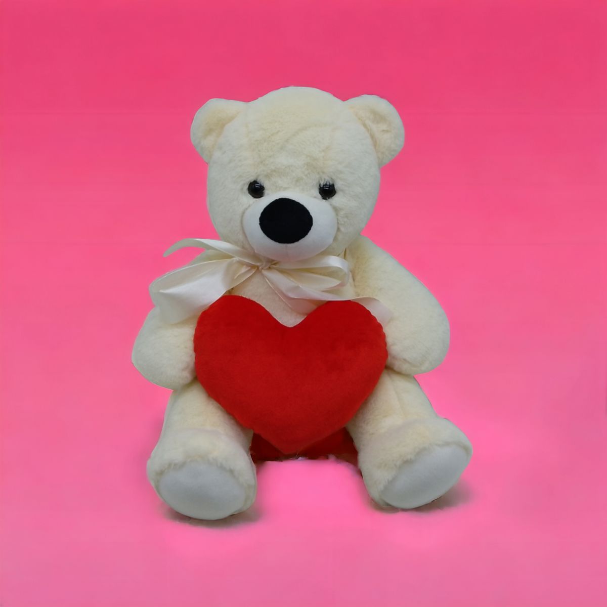 Мягкая игрушка "Мишка с сердцем", светлый, 30 см