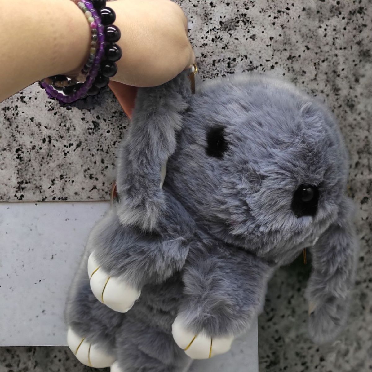 Мʼяка іграшка-рюкзак "Кролик" (сірий)
