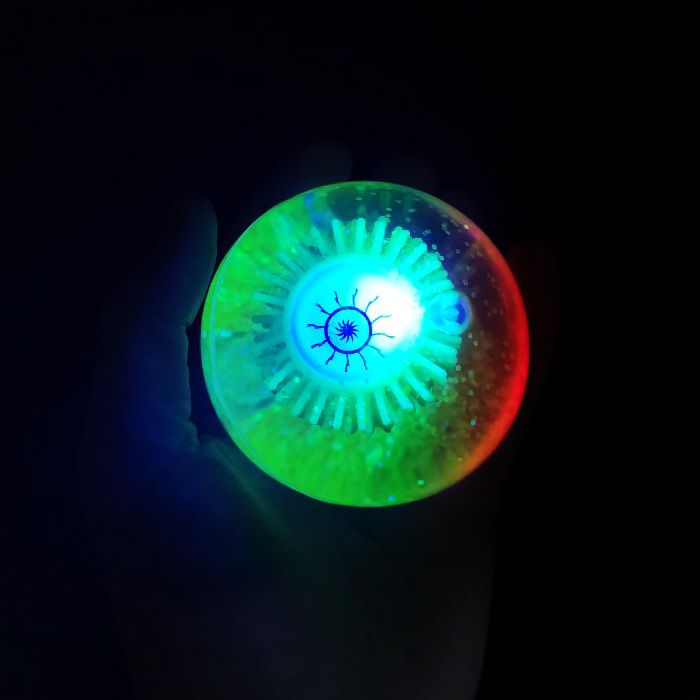 Мячик-попрыгунчик со светом "Глаз" (8 см)