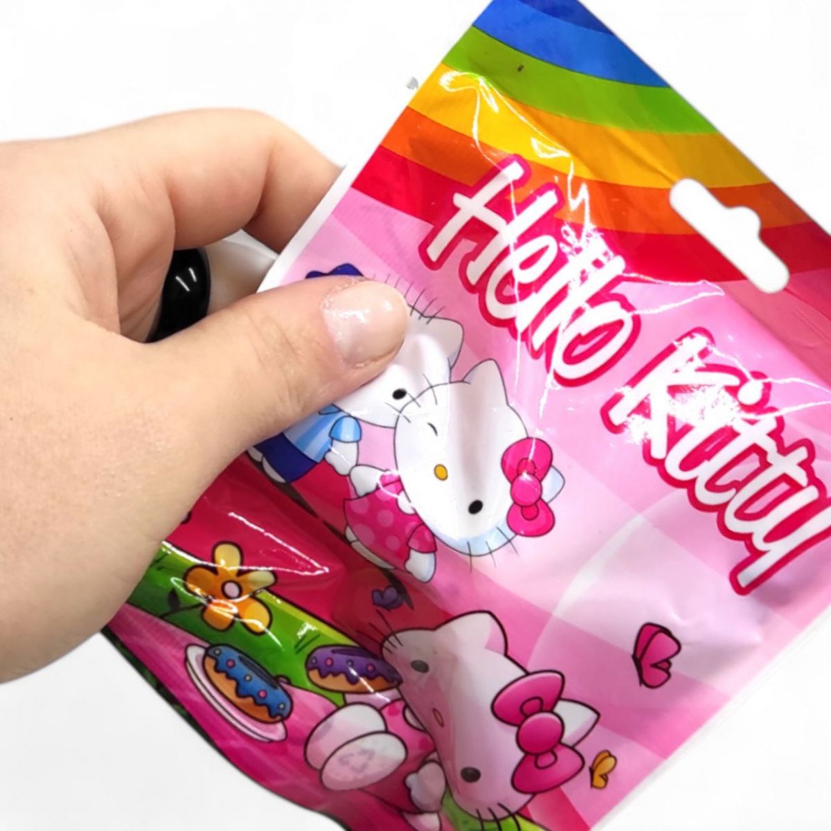 Фигурка-сюрприз с карточками "Hello Kitty"