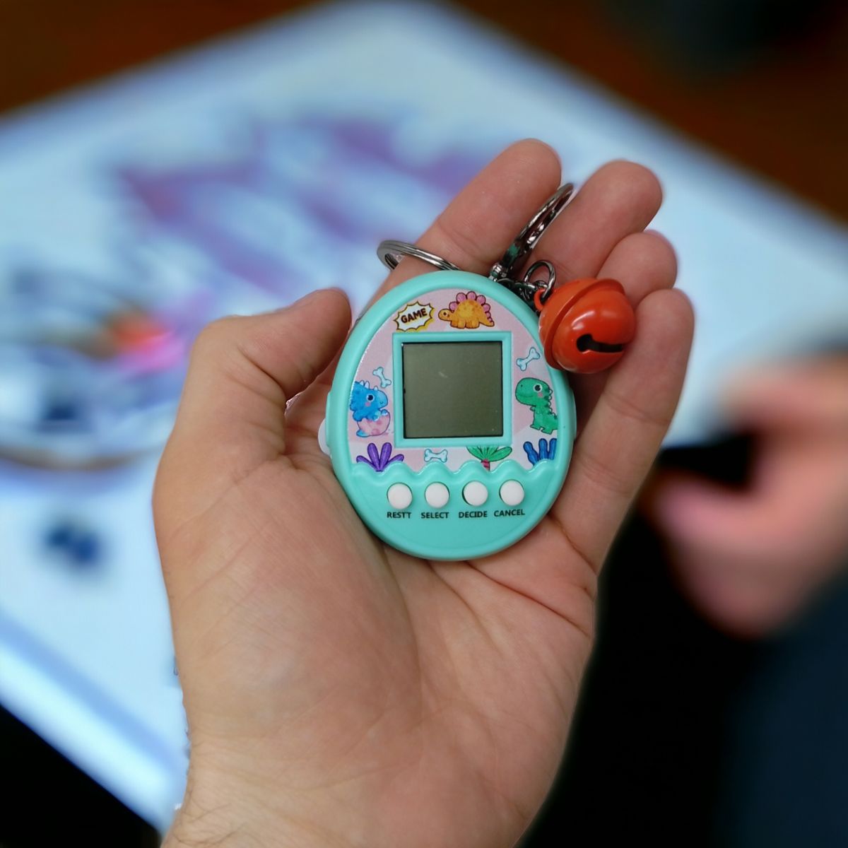 Электронная игра-брелок "Тамагочи: Pet Egg Game" (мятная)