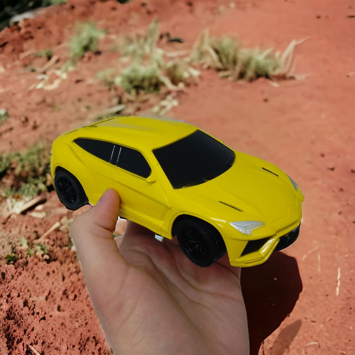 Машинка на радіокеруванні "Lamborghini Urus", жовта