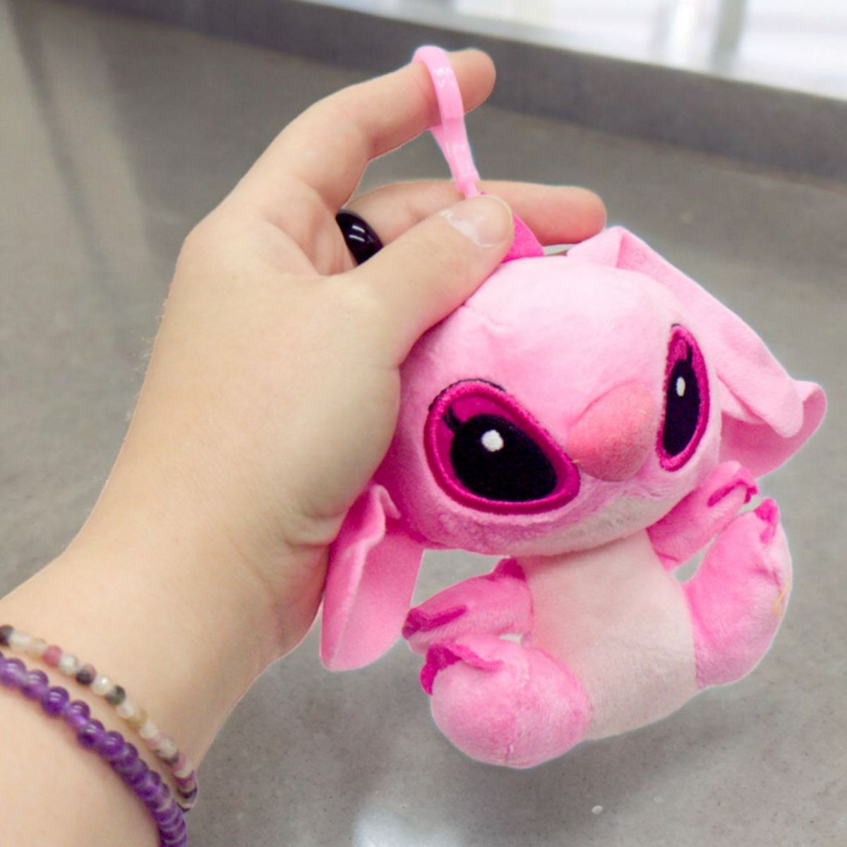 Мʼяка іграшка-брелок "Стіч", 11 см, рожева