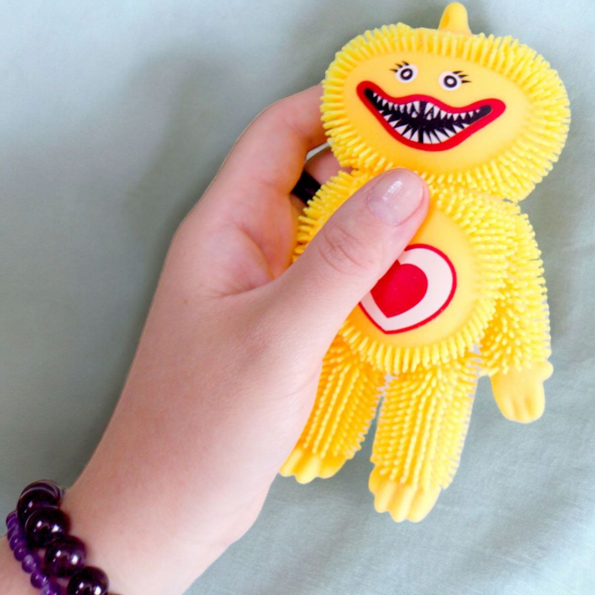 Іграшка-світяшка "Хагі Вагі" (13,5 см. ), жовтий
