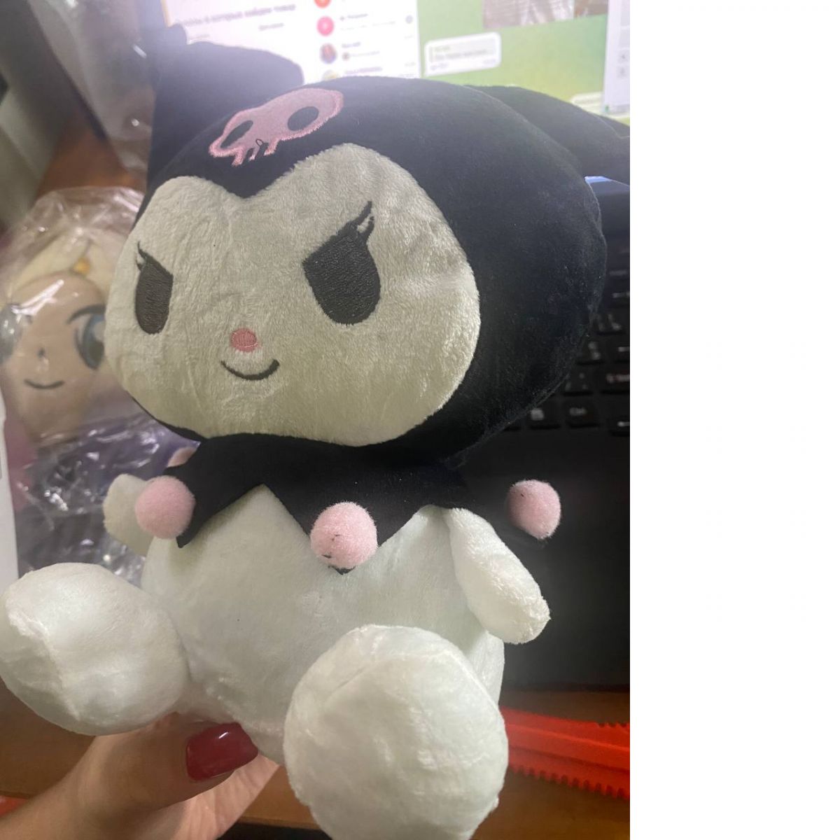 Уценка.  Мягкая игрушка "Sanrio.  Kuromi", 21 см (микс видов) немного грязная