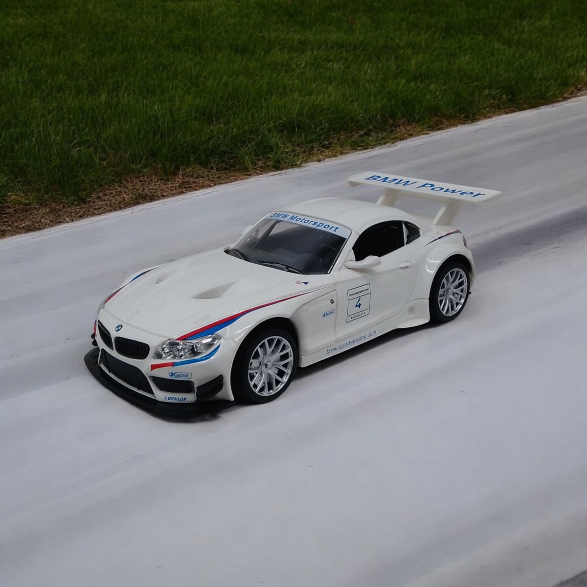 Радиоуправляемая машинка "BMW Z4 GT3"