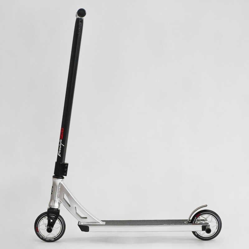 Самокат трюковий "Best Scooter" (HIC-система, ПЕГИ, алюмінієвий диск та дека, колеса PU, d=120 мм, ширина керма 58 см) фото 2 Самокат трюковий "Best Scooter" (HIC-система, ПЕГИ, алюмінієвий диск та дека, колеса PU, d=120 мм, ширина керма 58 см) фото 2