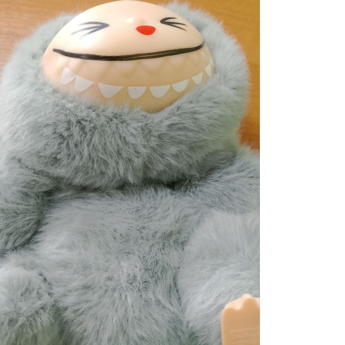 Уценка.  Игрушка-сюрприз мягкая "Have a seat: Labubu" 14 см .  Брак  фото 2