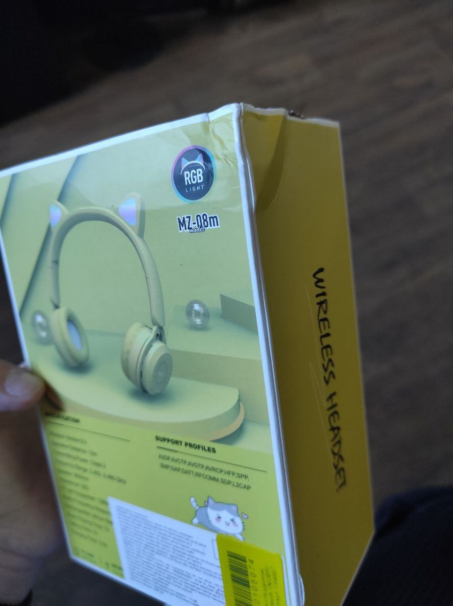 Уценка. Навушники бездротові, підсвічування, Bluetooth, (ЖОВТІ) - Мята упаковка фото 2 Уценка. Навушники бездротові, підсвічування, Bluetooth, (ЖОВТІ) - Мята упаковка фото 2