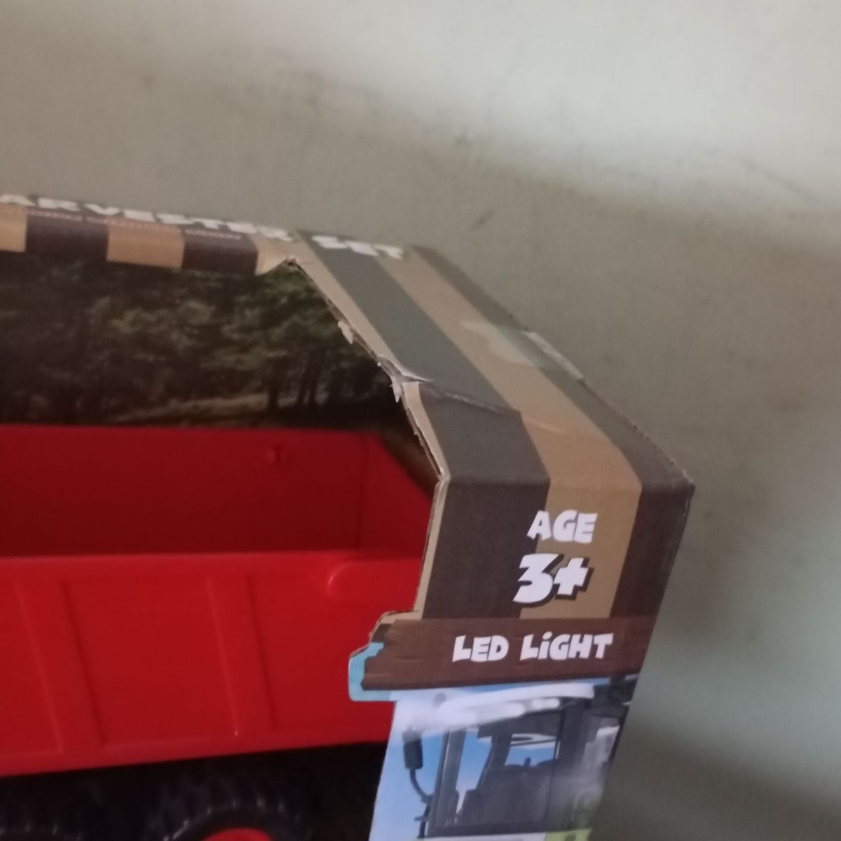 Уцінка.  Комбайн з причепом, з підсвічуванням, звуки, інерція - Примʼята упаковка  фото 2