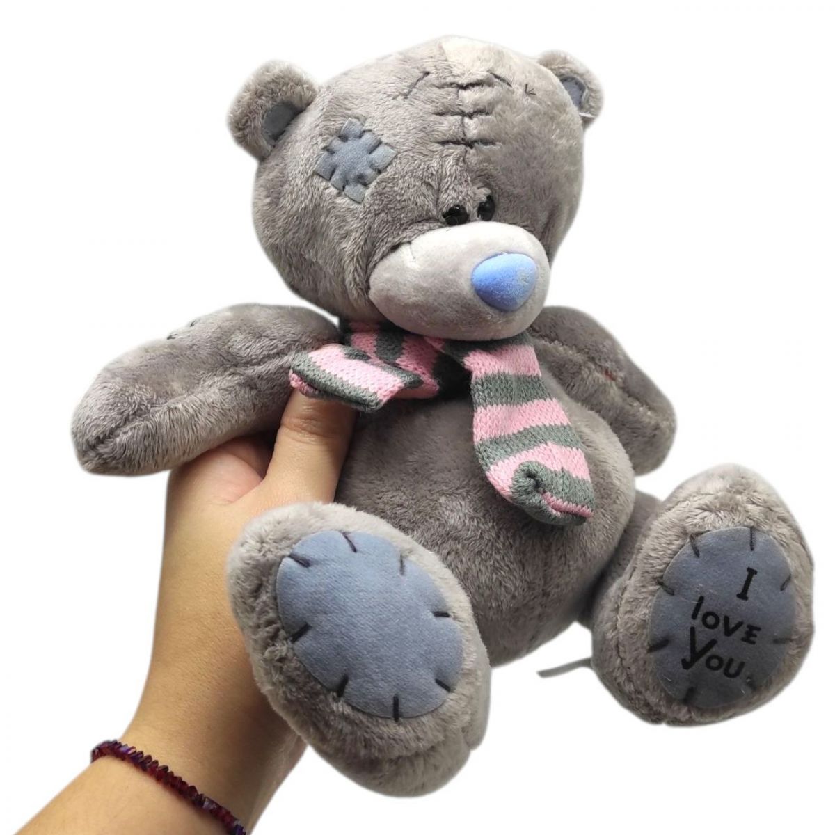 Мʼяка іграшка "Ведмедик у шарфі", 19 см (ТЕМНО-СІРИЙ)  фото 2