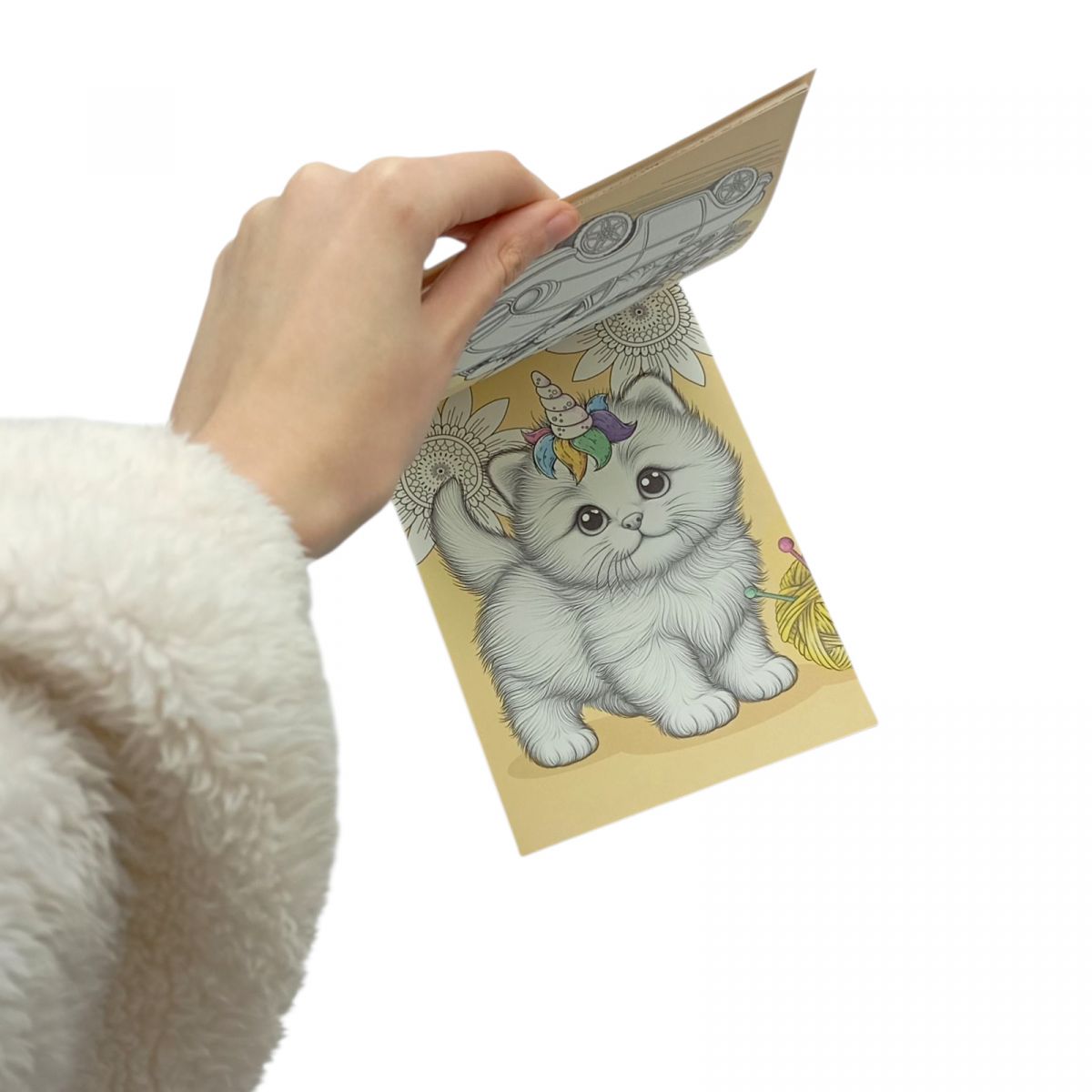 Розмальовка з наліпками 12 аркушів Спіраль (КОТИК)  фото 2 Розмальовка з наліпками 12 аркушів Спіраль (КОТИК)  фото 2