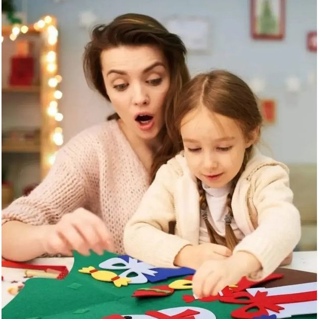 Набір для творчості “Фетрова ялинка”, іграшки на липучках + гірлянда (висота - 95 см)  фото 2