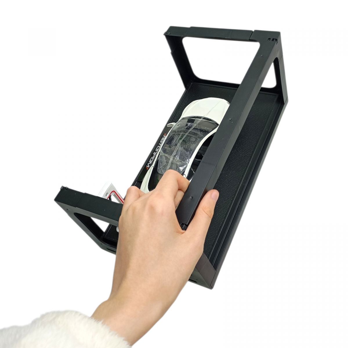 машина мет.  1:24 TESLA с зарядной станцией (ЧЕРНАЯ)  фото 2