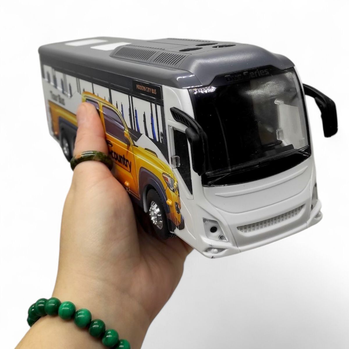 Автобус на радіокеруванні (акумулятор 3. 7 V, пульт керування 2. 4 GHz, масштаб 1:24, підсвічування, мелодії, режим демонстрації) коробка - 43,5х13,5х9 см  фото 2