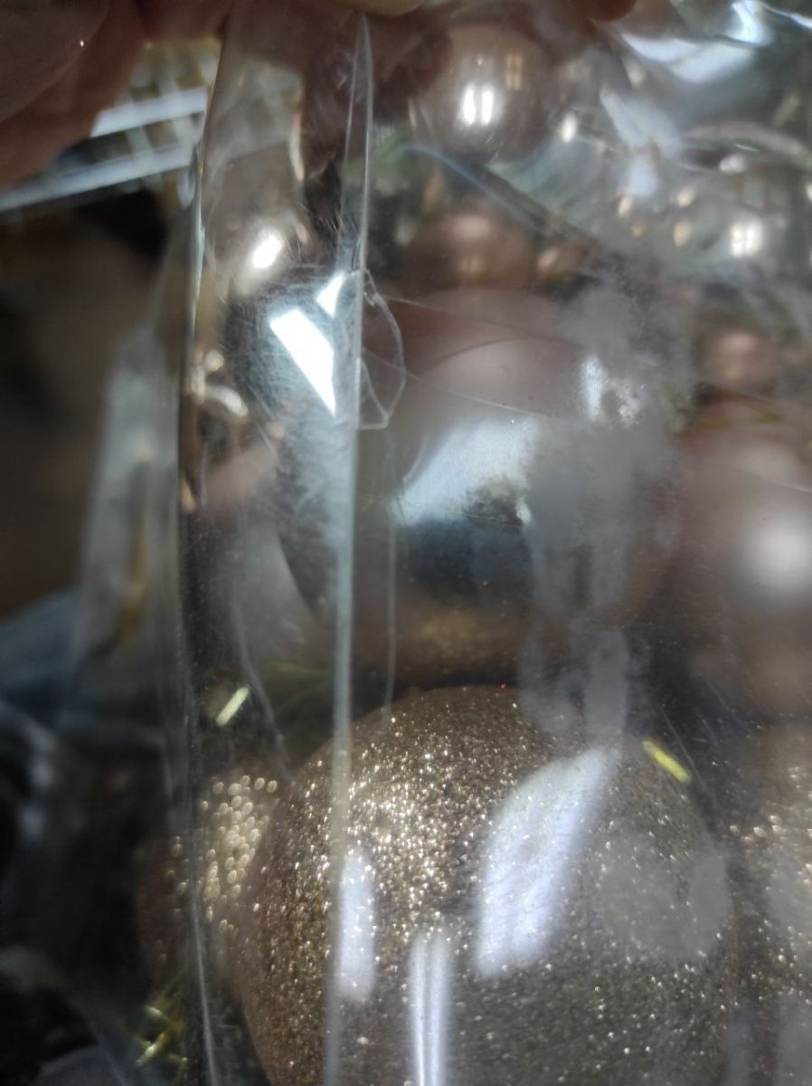 Уценка.  Новорічні прикраси C 67591 (18) 48 штук, кульки, D=3. 5 см та 5 см, у слюді   - Повреждена упаковка и несколько шаров  фото 2