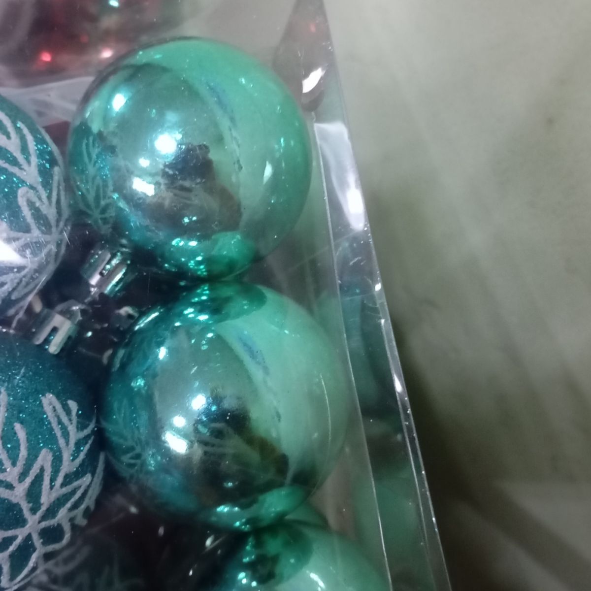 Уценка.  Новогодние украшения, 24 штук, шарики, D=5,5 см, в слюде - Повреждена упаковка  фото 2