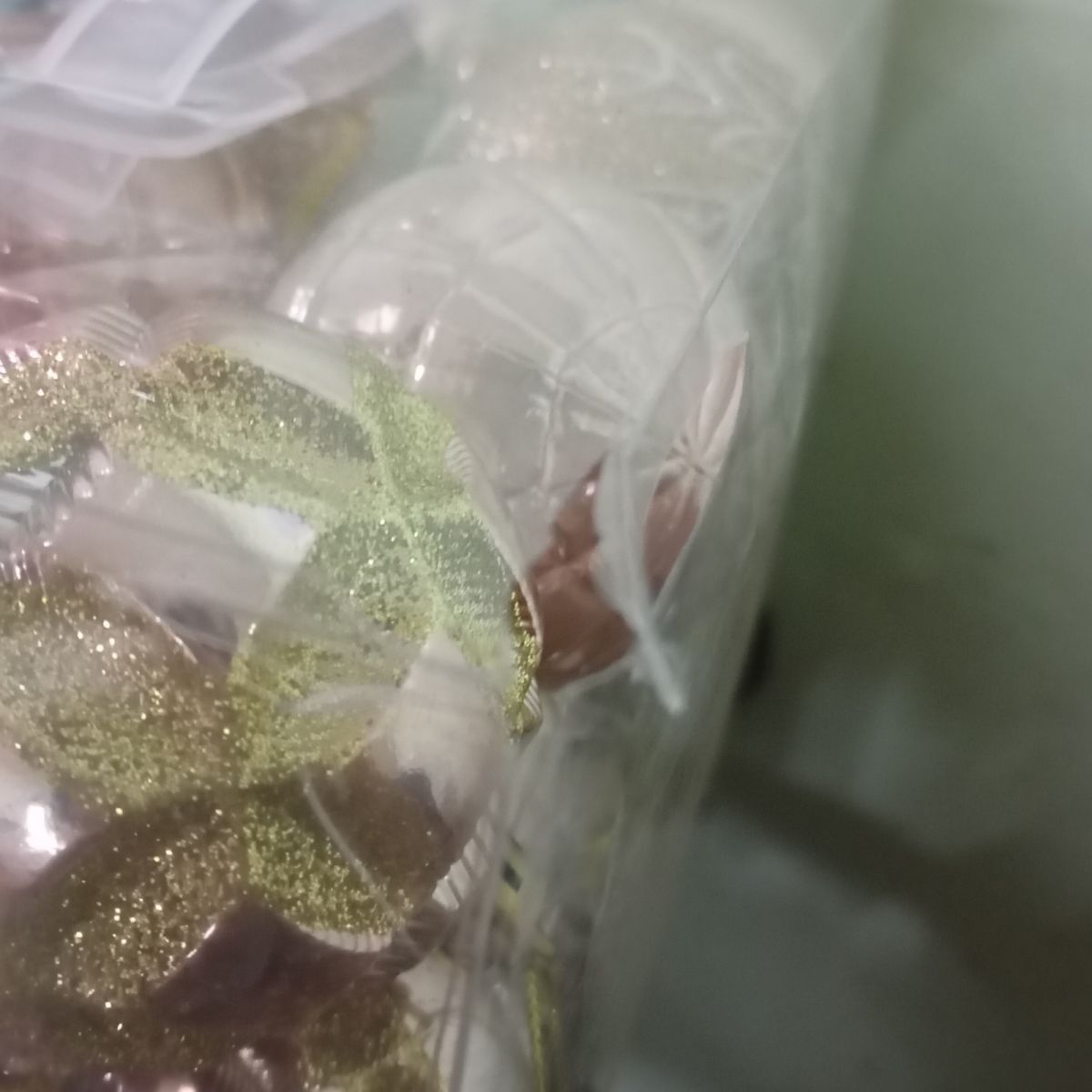 Уценка.  Новогодние украшения.  24 штук, шарики, D=5,5 см, в слюде - Повреждена упаковка  фото 2