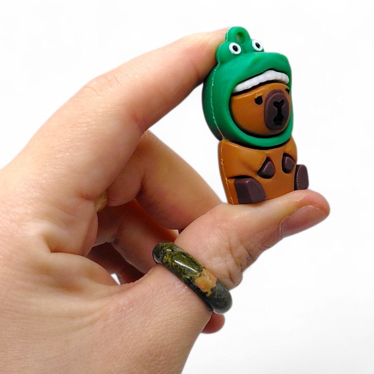 Фігурка-сюрприз з картками "Капібара" (мікс видів)  фото 2