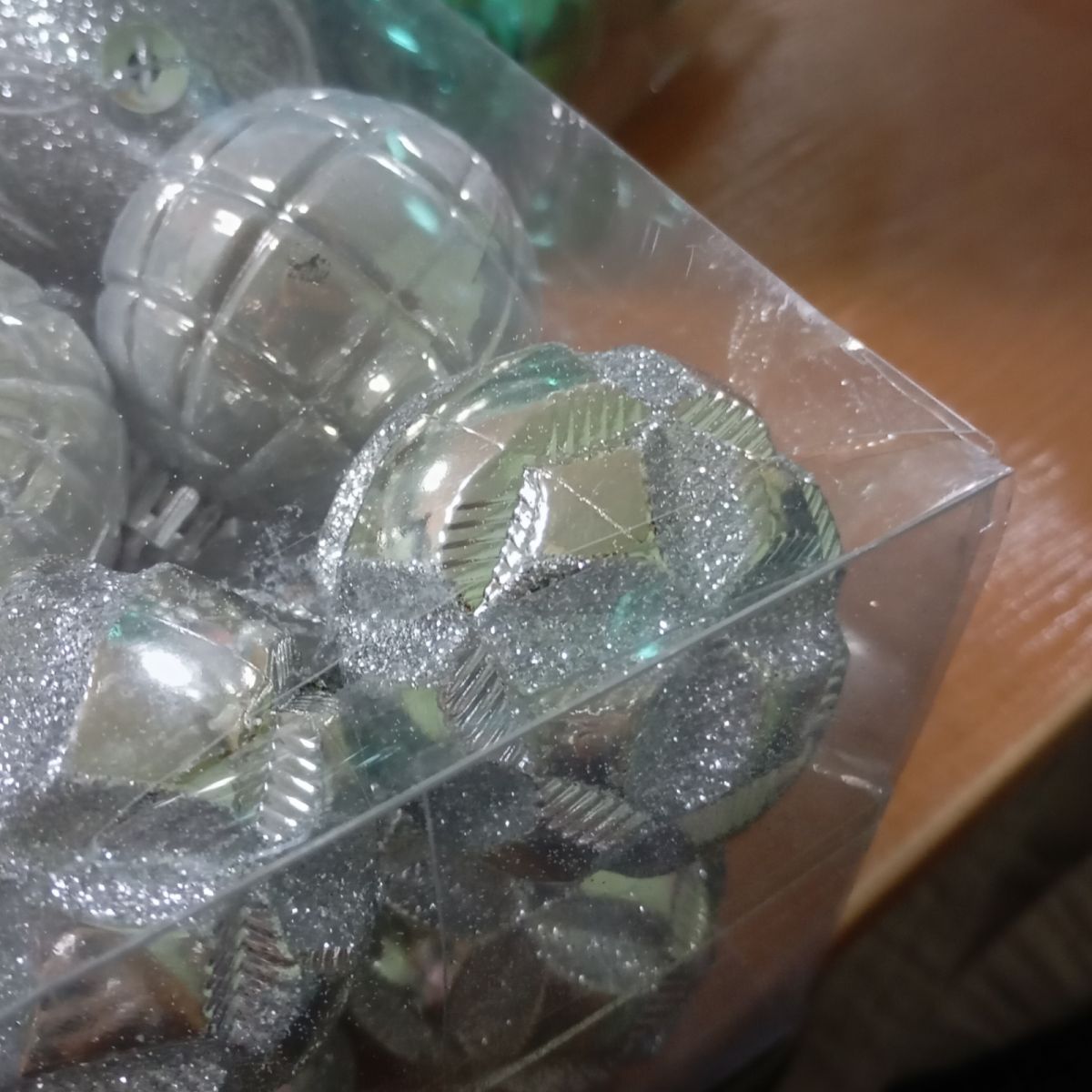 Уценка.  Новогодние украшения, 24 шт, шарики, D=5,5 см, в слюде - Повреждена упаковка  фото 2