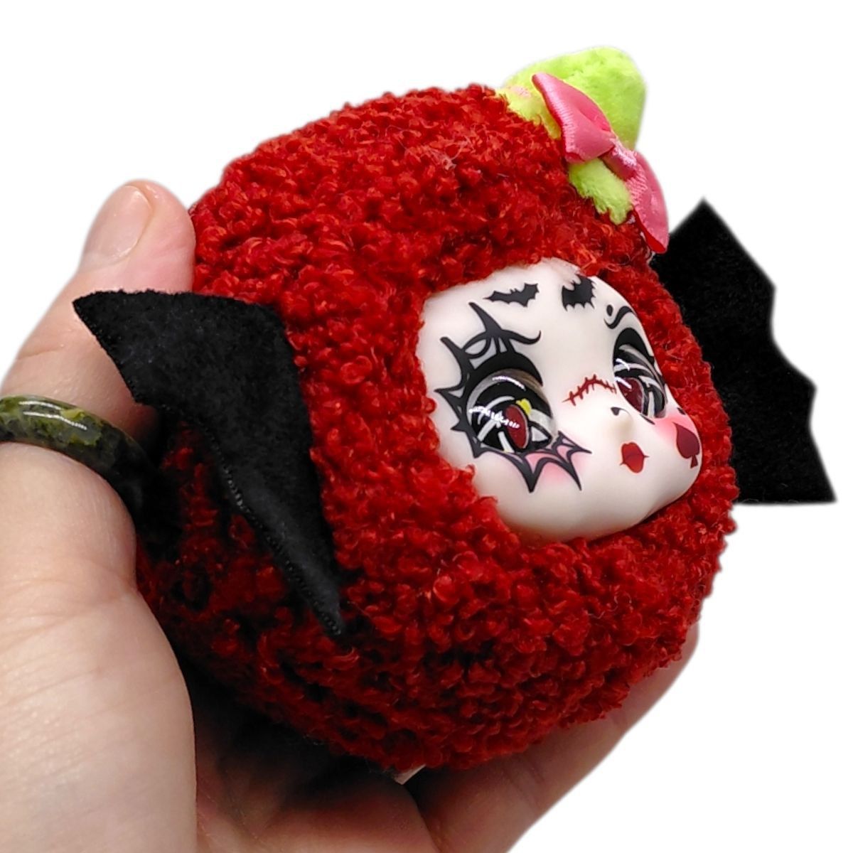 Іграшка-брелок мʼяконабивна "Демон любові Вайлет" серія Ангели та Демони 9см.  фото 2