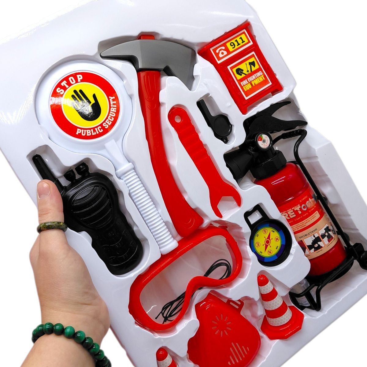 Набор пожарного (огнетушитель со светом, звуком сирены и парогенерацией, респиратор, компас, рация, свисток, топор, гаечный ключ) в коробке 40,5х7х30 см  фото 2