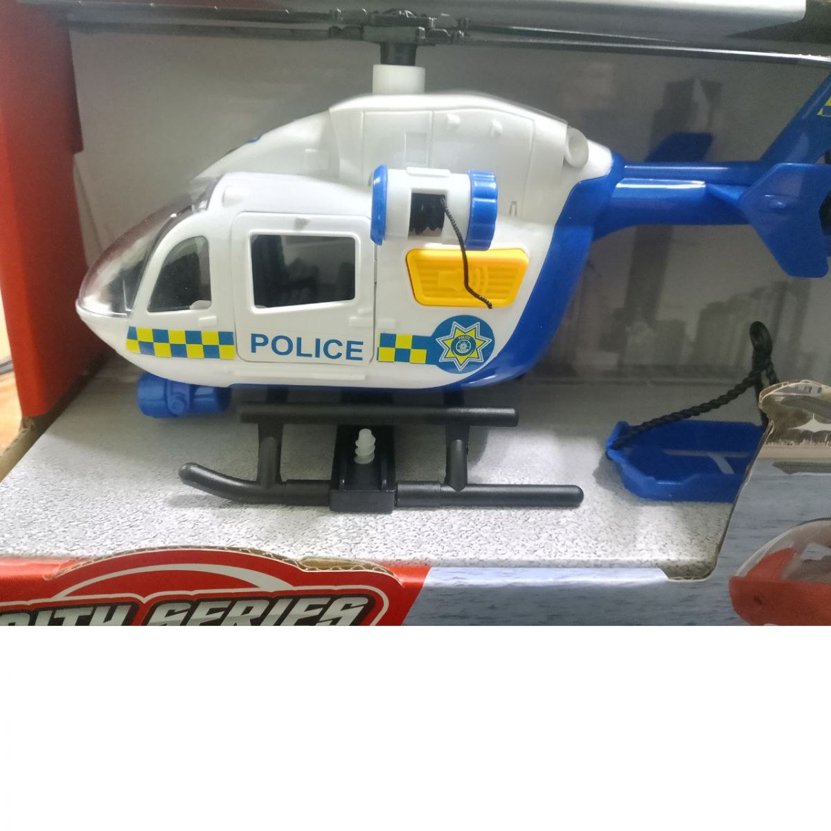 Уцінка.  Вертоліт інерційний, озвучений, зі світлом Немає гачка на лебідці  фото 2