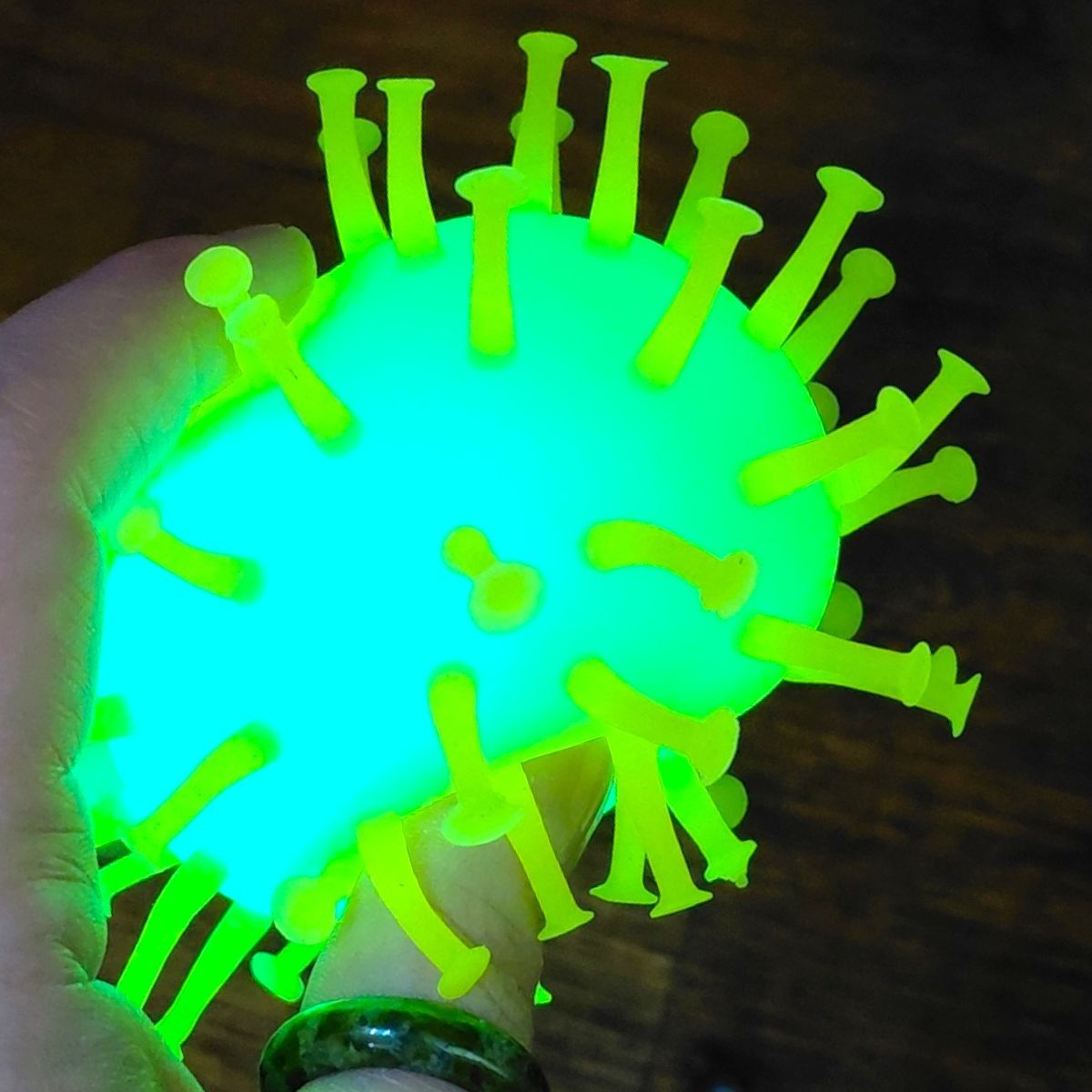 СЯЮЧИЙ ЇЖАЧОК КОРОНАВІРУС 9 СМ (ПОМАРАНЧЕВИЙ)  фото 2