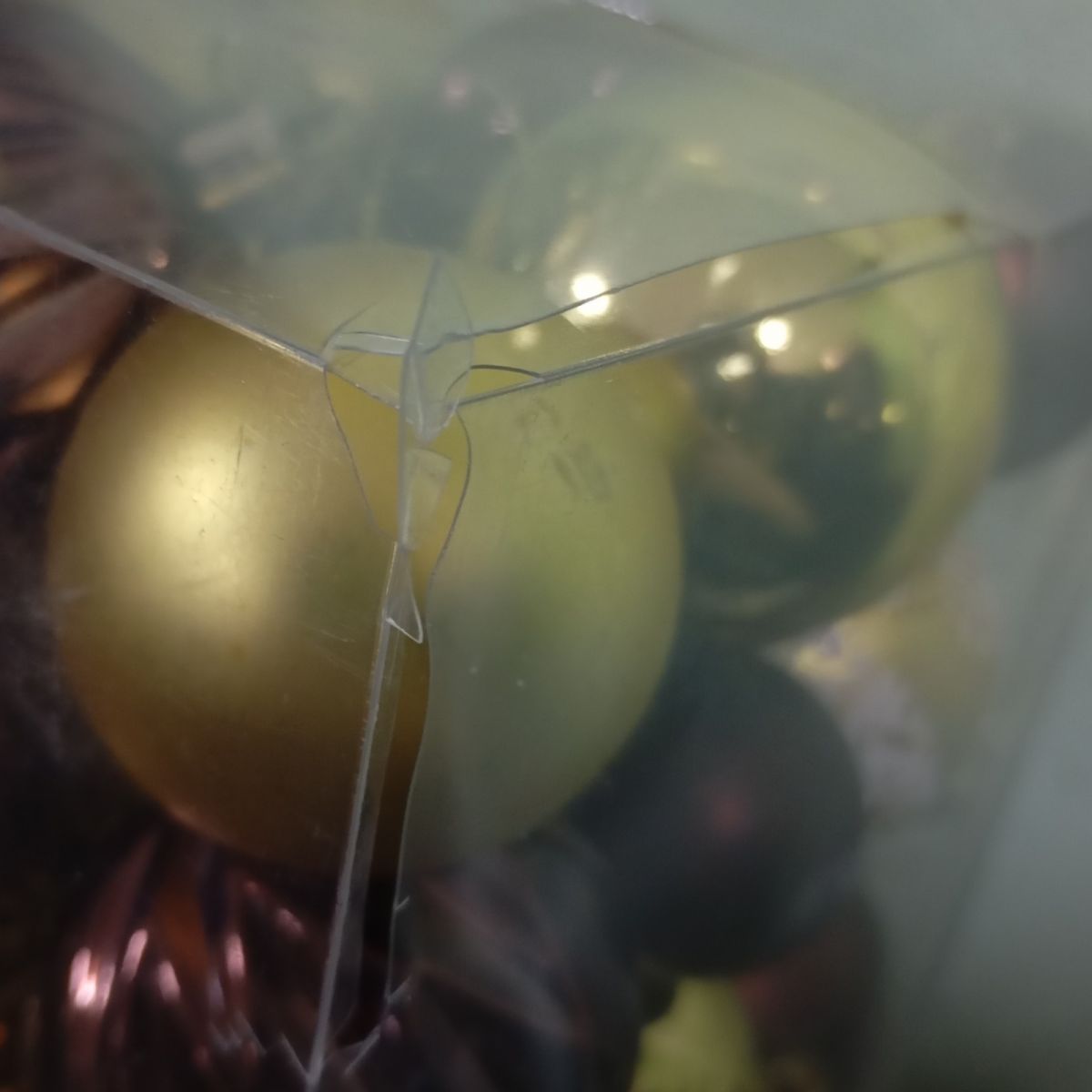 Уцінка.  Новорічні прикраси, 34 штуки, кульки, в коробці   - Пошкоджена упаковка  фото 2