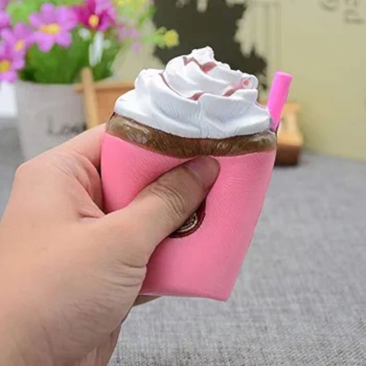 Антистресс-сквиш, высота 10 см, в сетке (микс видов)  фото 2