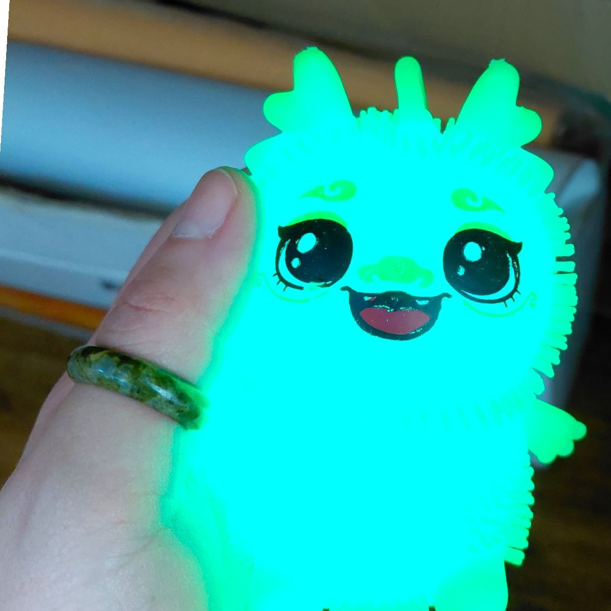 Ежик, что светится "олень" 11 см.  (желтый)  фото 2