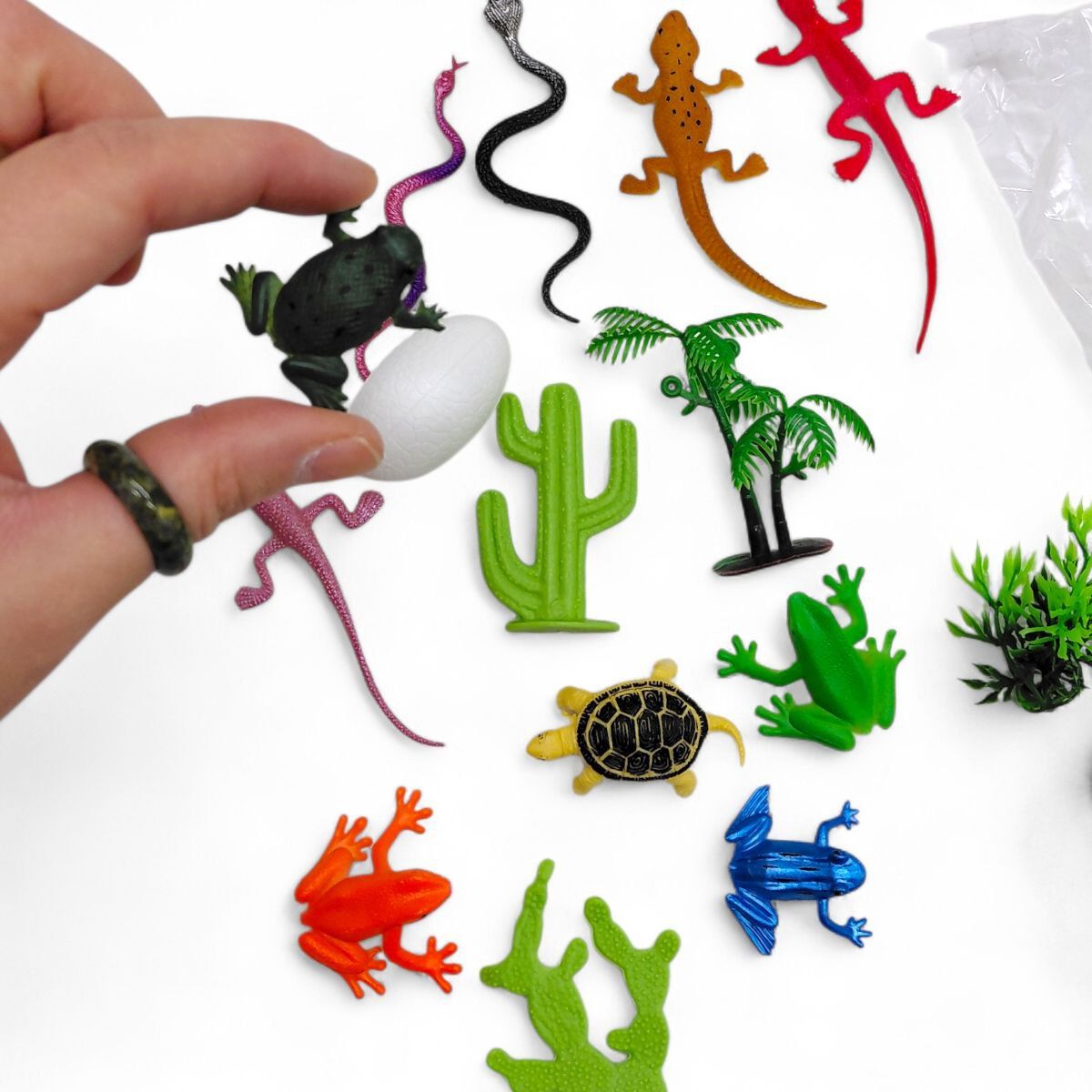 НАБОР ЖИВОТНЫХ В КОЛБЕ (РЕПТИЛИИ)  фото 2