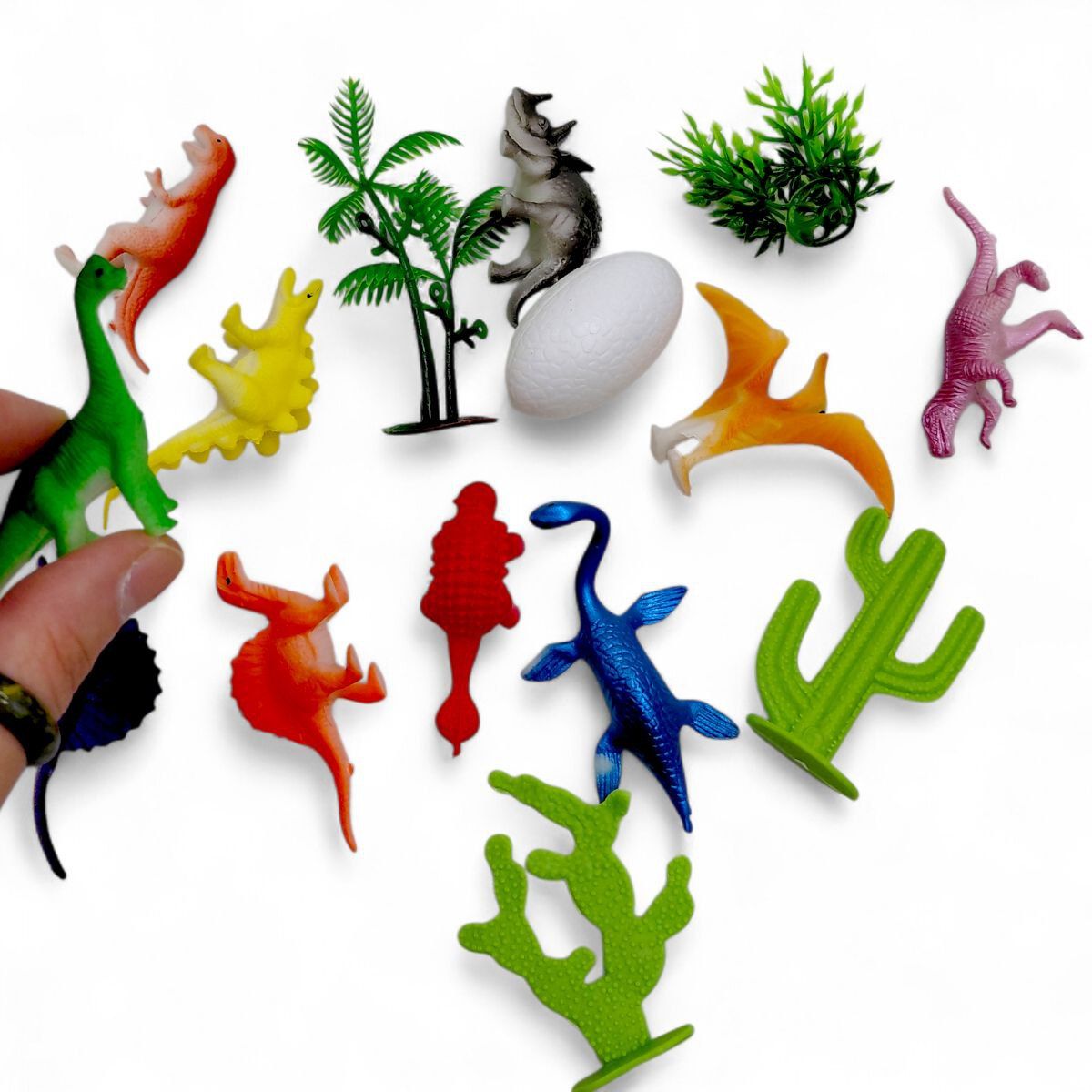 НАБОР ЖИВОТНЫХ В КОЛБЕ (ДИНОЗАВРЫ)  фото 2