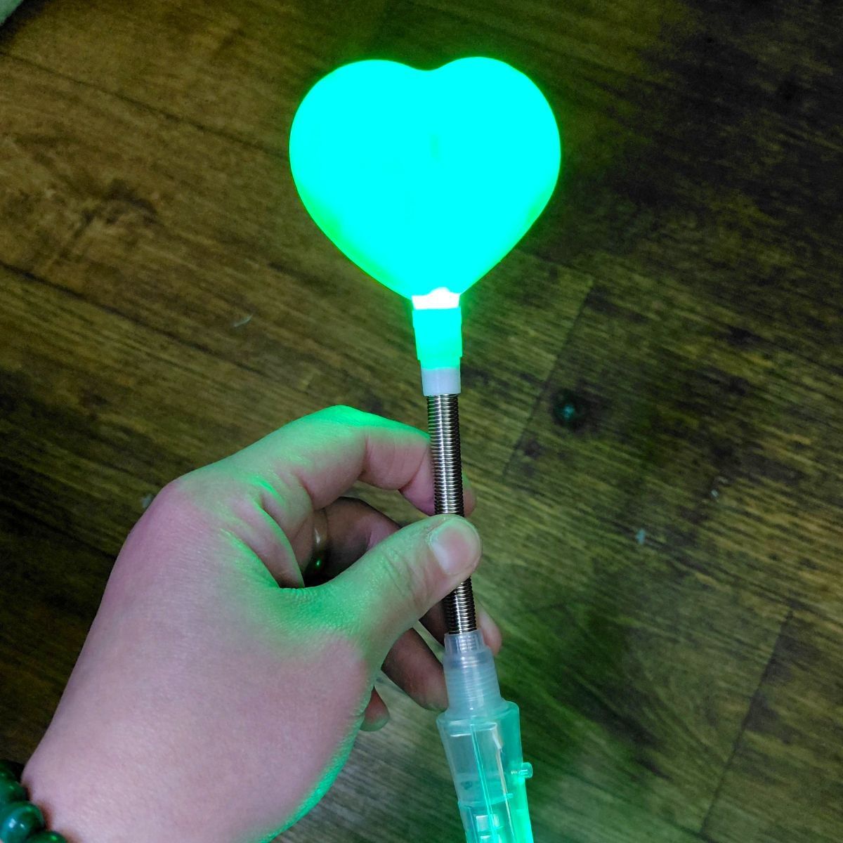 Іграшка зі світлом "Серце" 25,5 см (ЗЕЛЕНЕ)  фото 2