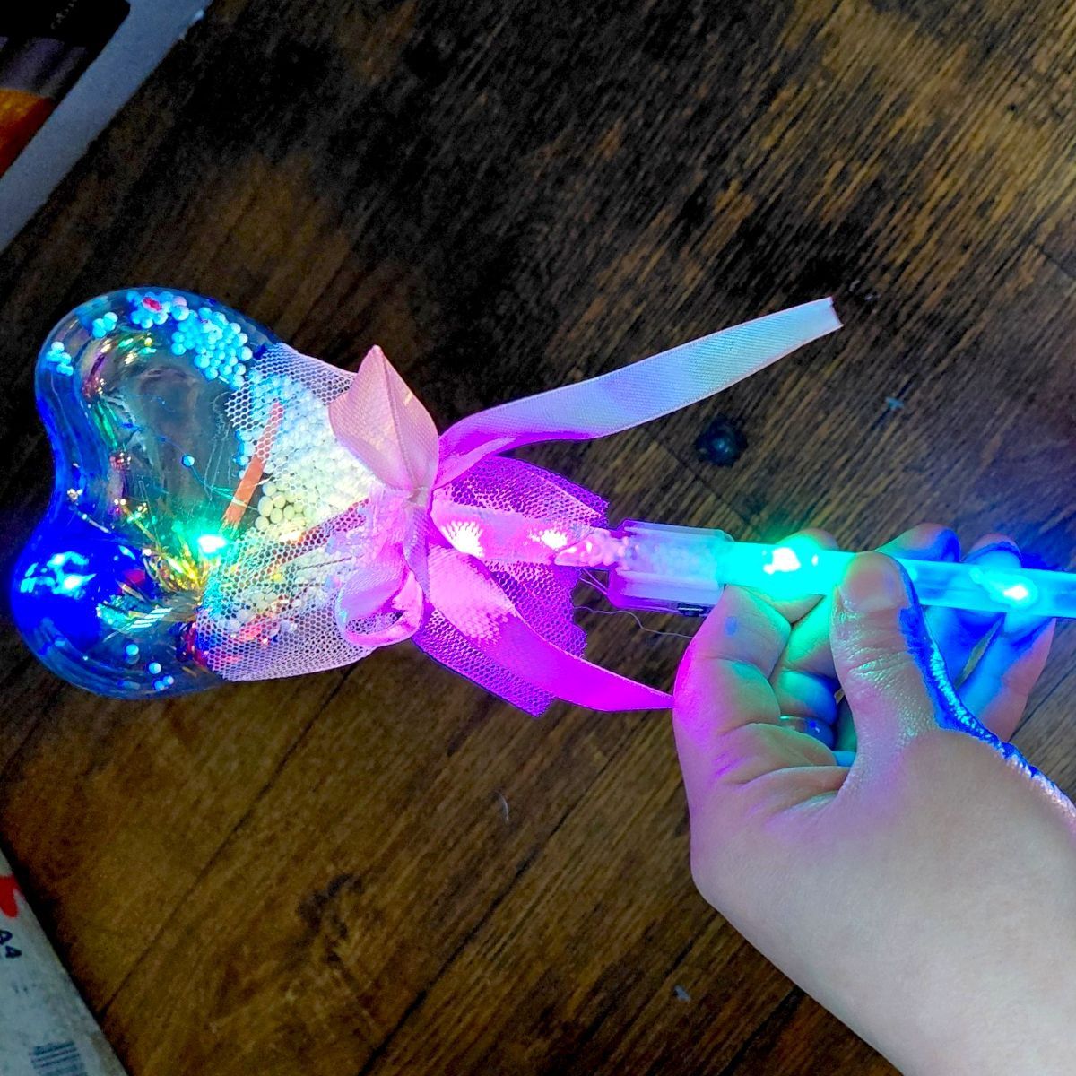 Іграшка зі світлом "Серце на паличці" 38 см (БЛАКИТНЕ)  фото 2