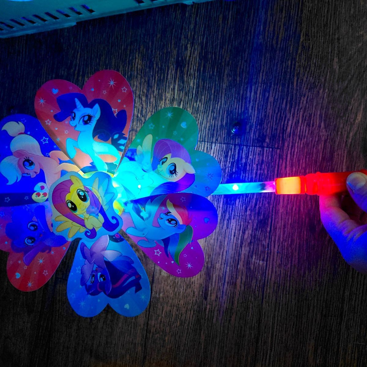 Вітрячок зі світлом, 2 ШТУКИ В УПАКОВЦІ (мікс видів)  фото 2