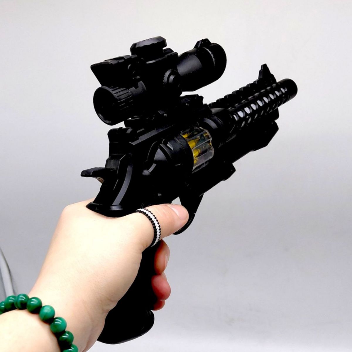 Пістолет пластиковий, що світиться (24 см)  фото 2