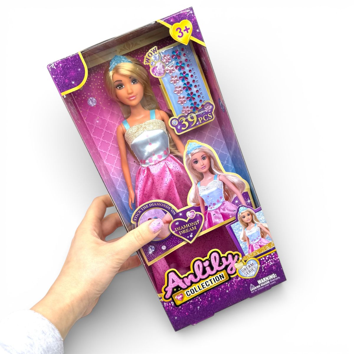 Лялька висота: 30 см, голова та руки: гума, тіло та ноги: пластик, знімна сукня та взуття, діадема, прикраси для сукні, в коробці  фото 2