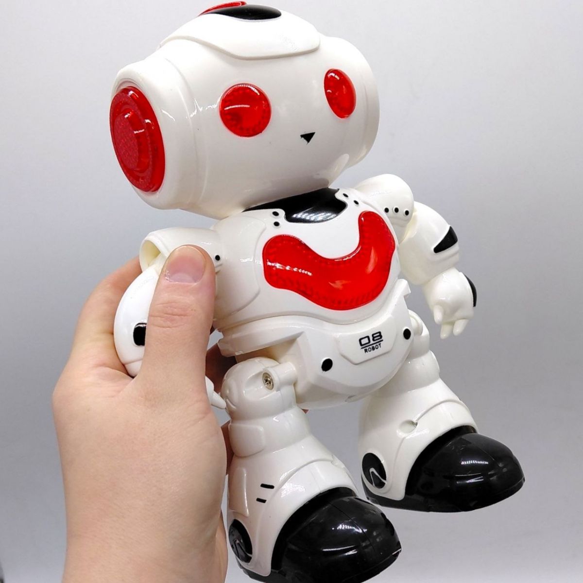 Робот на радіокеруванні (звуки, мелодії, підсвічування, режим демонстрації)  фото 2