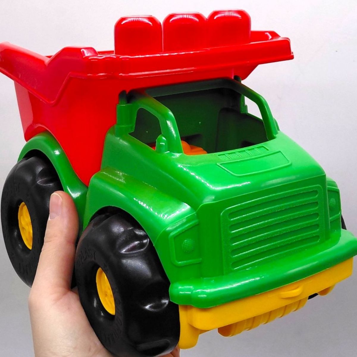 Машина самоскид "Тотошко" з пасочками (зелено-червона)  фото 2