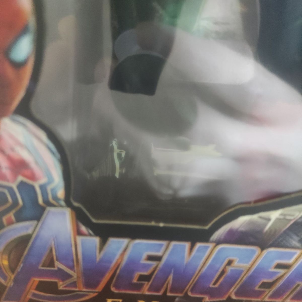 Уцінка.  Герой MARVEL 26 см, підсвічування, в коробцІ (ЛЮДИНА-ПАВУК) Немає нижньої частини ноги  фото 2