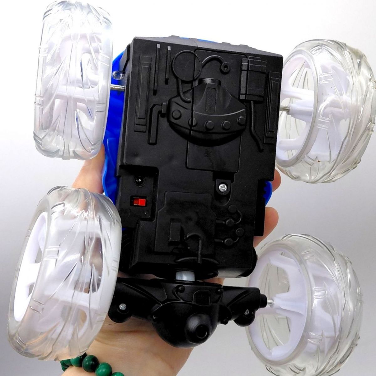 Машинка-трюкач на радіо-керуванні "Месники" (ЧОРНА)  фото 2