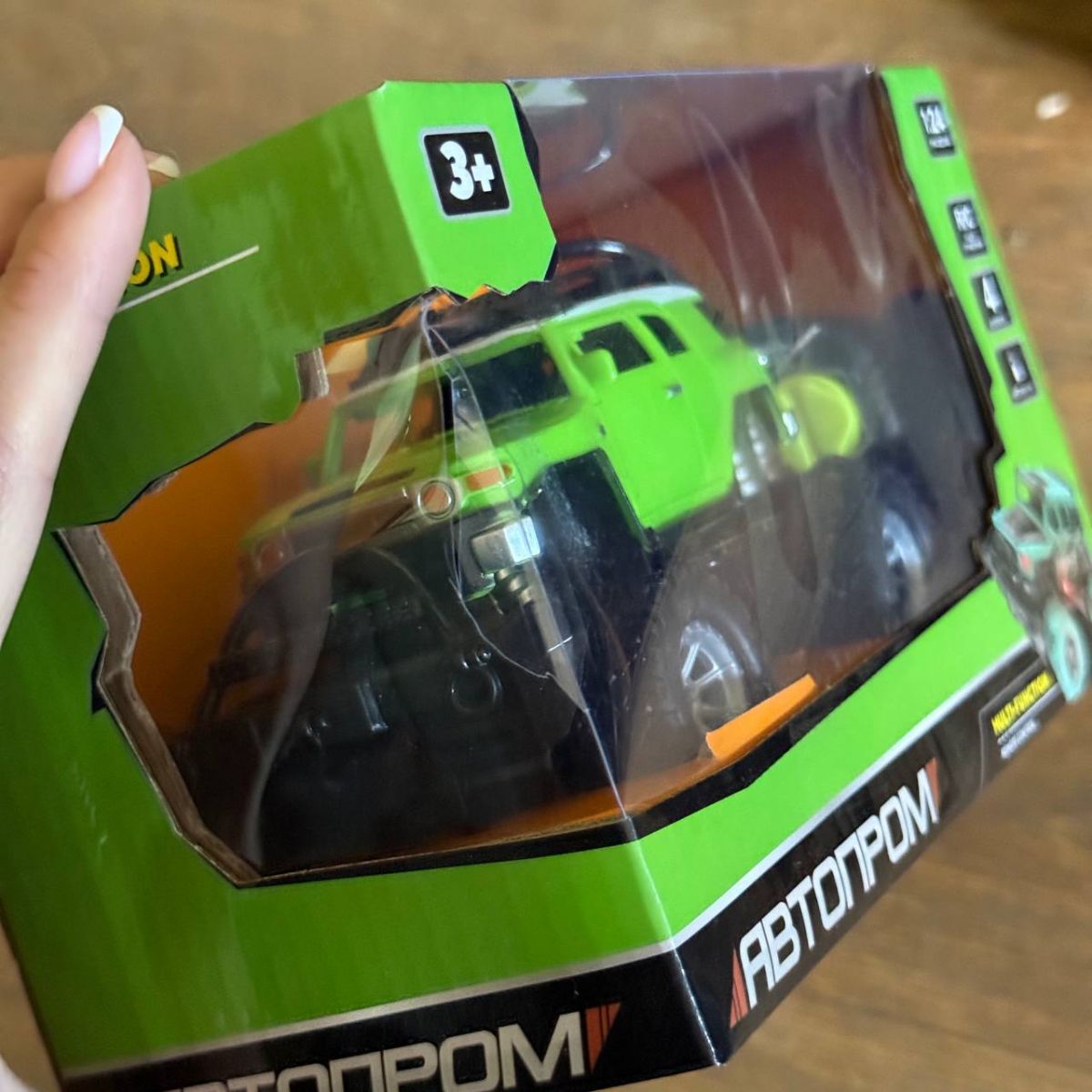 Уцінка.  Машина на радіокеруванні "ДЖИП" (САЛАТОВИЙ) - Розбитий блістер  фото 2