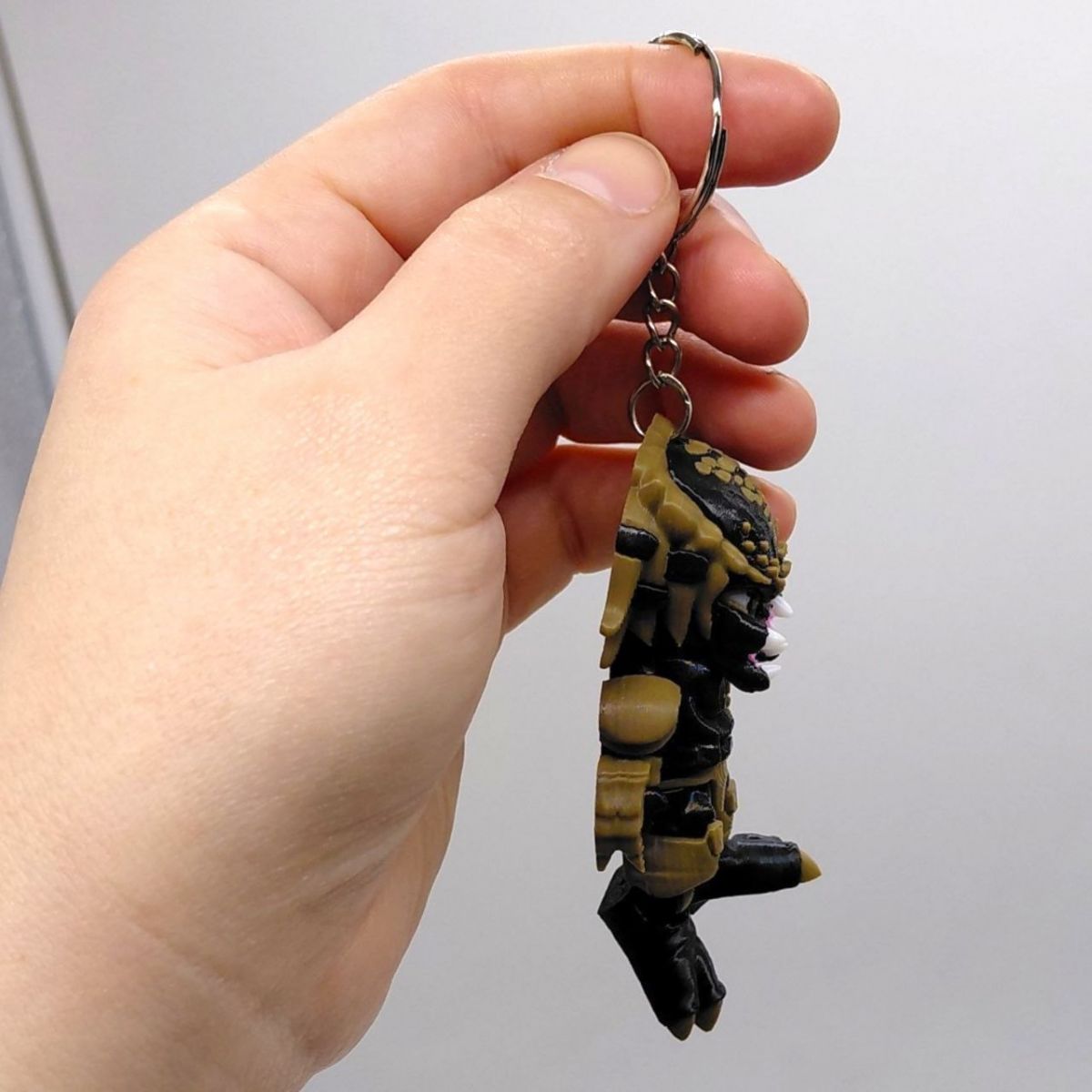 Брелок (3d печать) "Хищник", 7. 5 см  фото 2