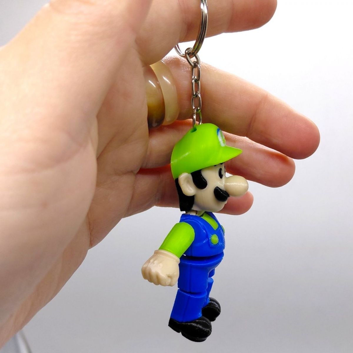 Брелок (3d печать) "БРАТЬЯ МАРИО: ЛУИДЖИ \ MARIO", 7. 5 см  фото 2