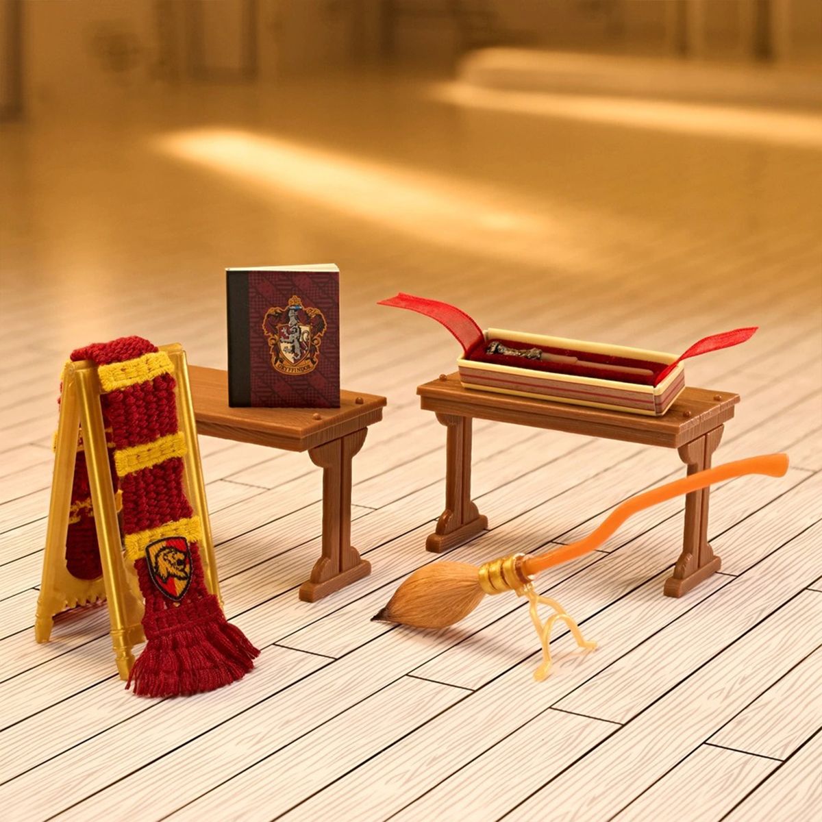 Игровой набор Miniverse серии Harry Potter.  Hogwarts – Создай волшебные предметы  фото 2
